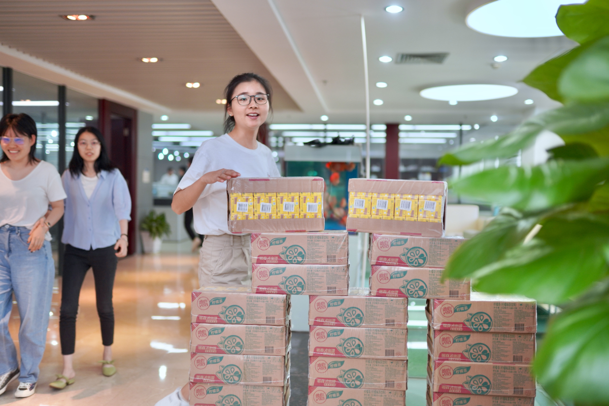 Birthday Party  | JHCRC Care, Summer Comes with Coolness, Diligent Bee Award, Warm Birthday Party